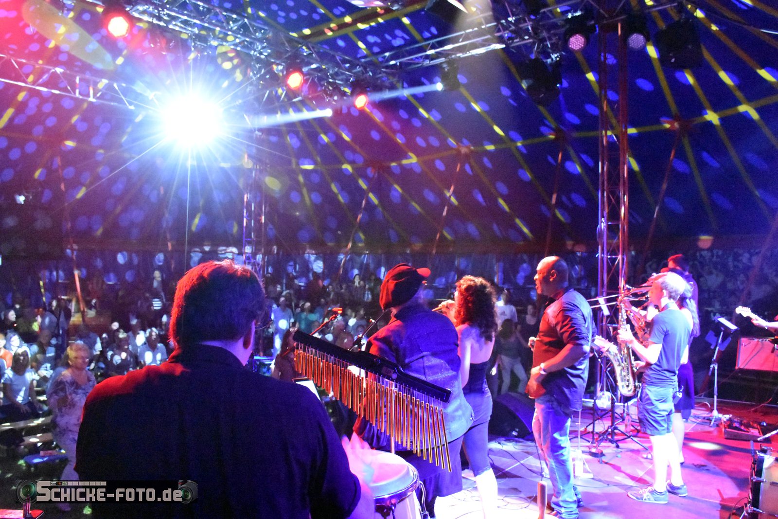 Live-Auftritt mit Band